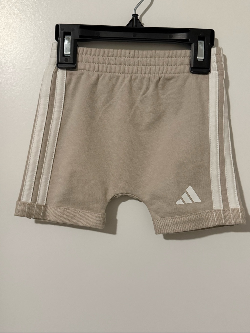 NWOT adidas Kids Tan‎ Shorts with White Stripes Size 6M #31